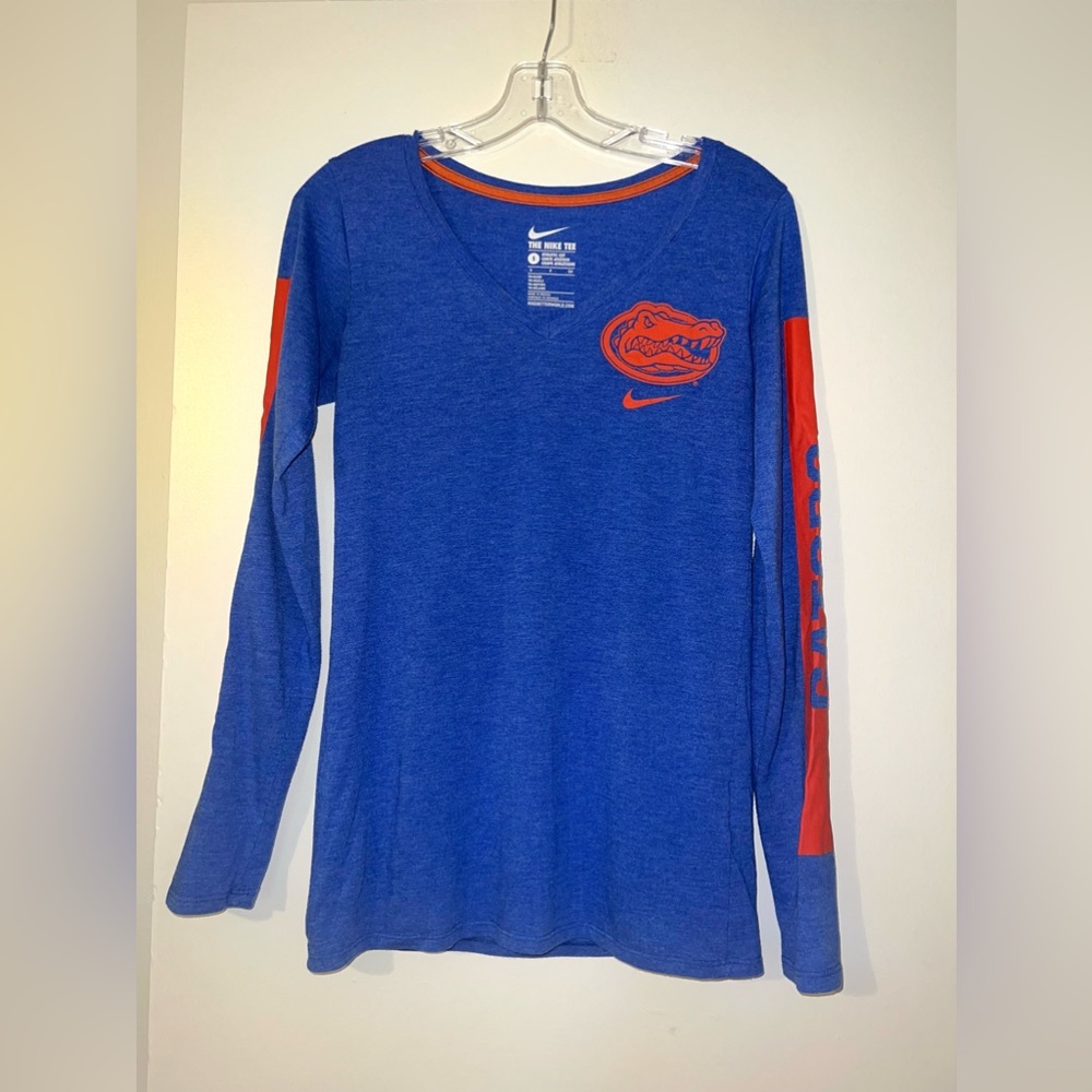 Nike women’s Florida Gators long sleeve V neck tee, size S